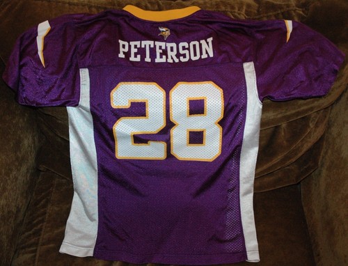 Adrian Peterson jersey! Minnesota Vikings youth large NFL vintage throwback NFL - Picture 2 of 2