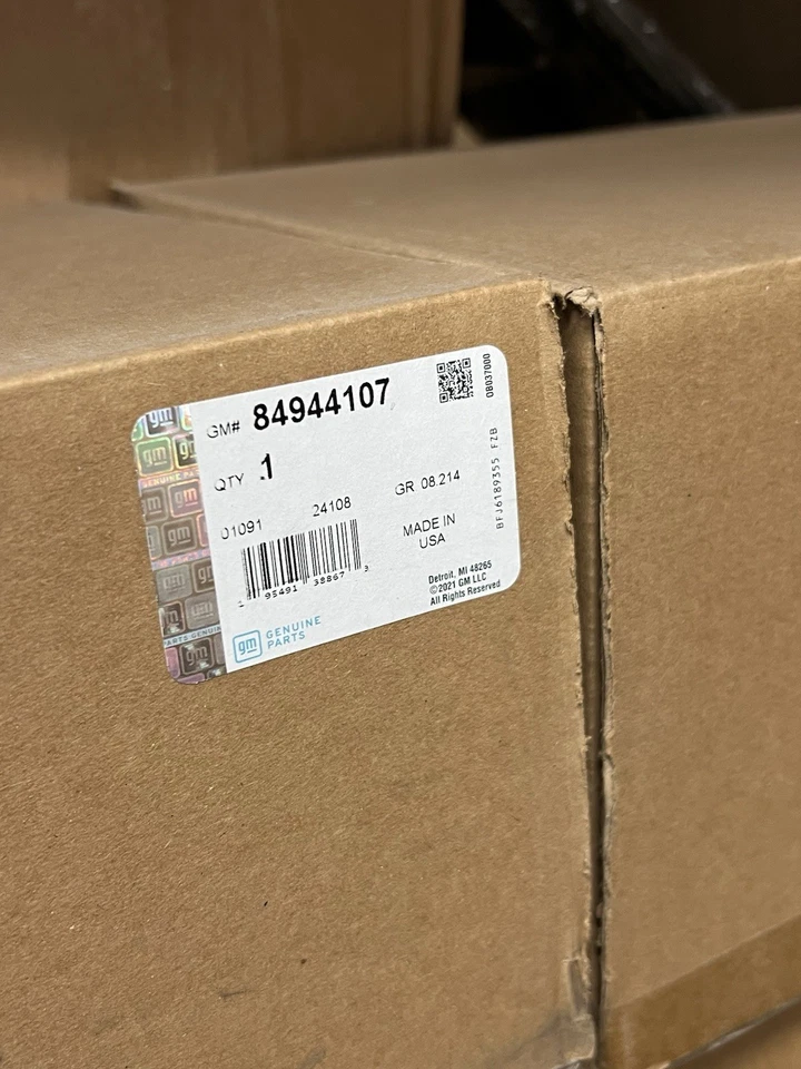 Protectores contra salpicaduras delanteros moldeados Chevrolet Colorado 2023 84944107 negros genuinos OEM GM Foto 2 de 2