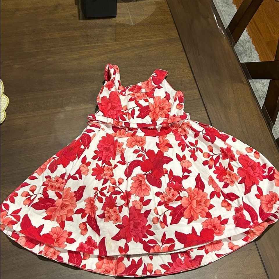 Vestido floral mayoral para niña Foto 2 de 4