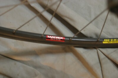 Roue Arrière 700c Matrix Pour Vélo Route/city - Moyeu Sansin OWL130, 20 Mm, 32 Rayons, état Pour Pièces