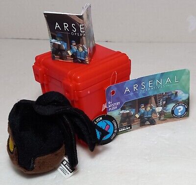 Roblox Arsenal Operatives Mystery Plush King w/ Jester Hat Pin