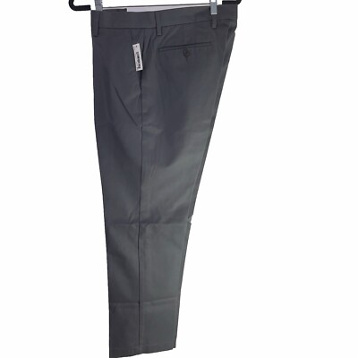 Amazon Essentials Straight-Fit Wrinkle-Resistant Flat-Front Chino Pant 33 x 30