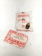 NEW KAWASAKI 70-71 F5 71 F81 71-72 F8 Bison Carburetor Float Valve NOS 16030-013
