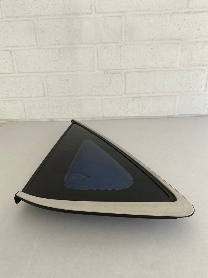 2013 2014 2015 2016 2017 2018 2019 Nissan Sentra DRIVER'S side quarter glass - Image 3 of 4