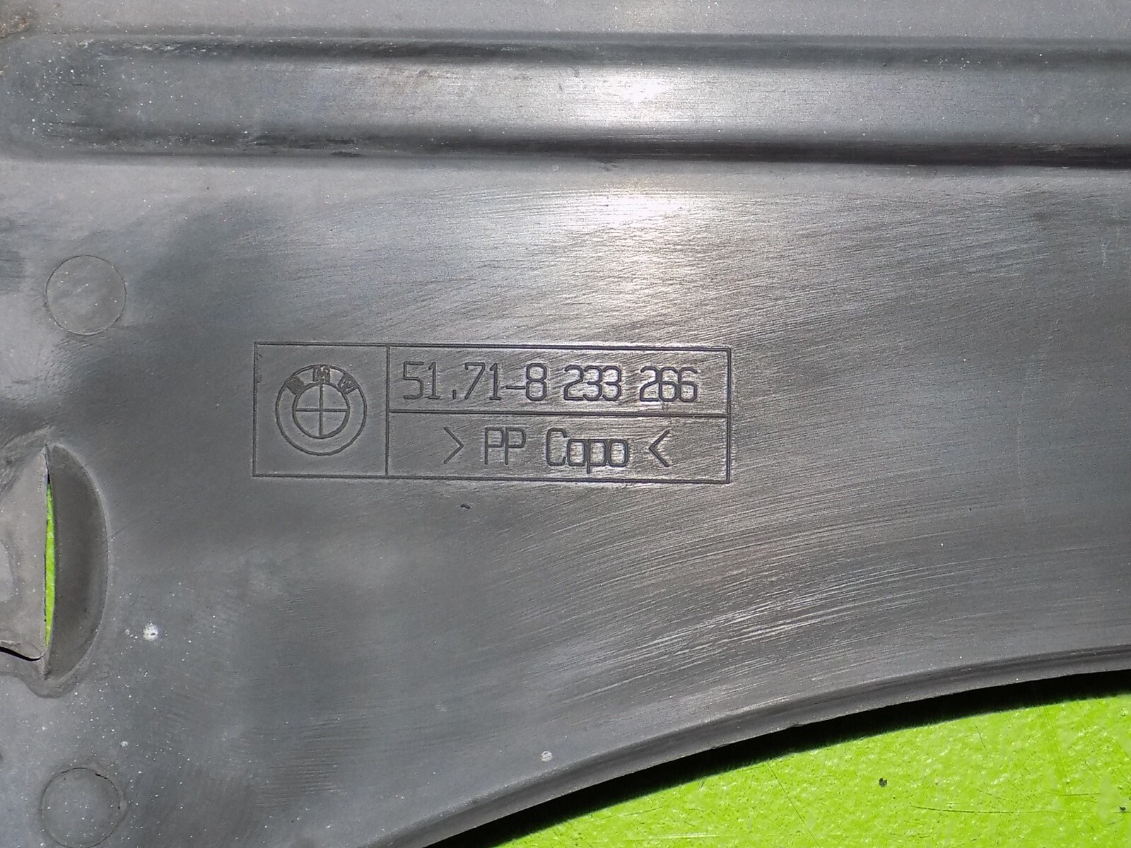 0005 BMW 325i OEM E46 8233266 charcoal evap canister cover panel trim plate eBay