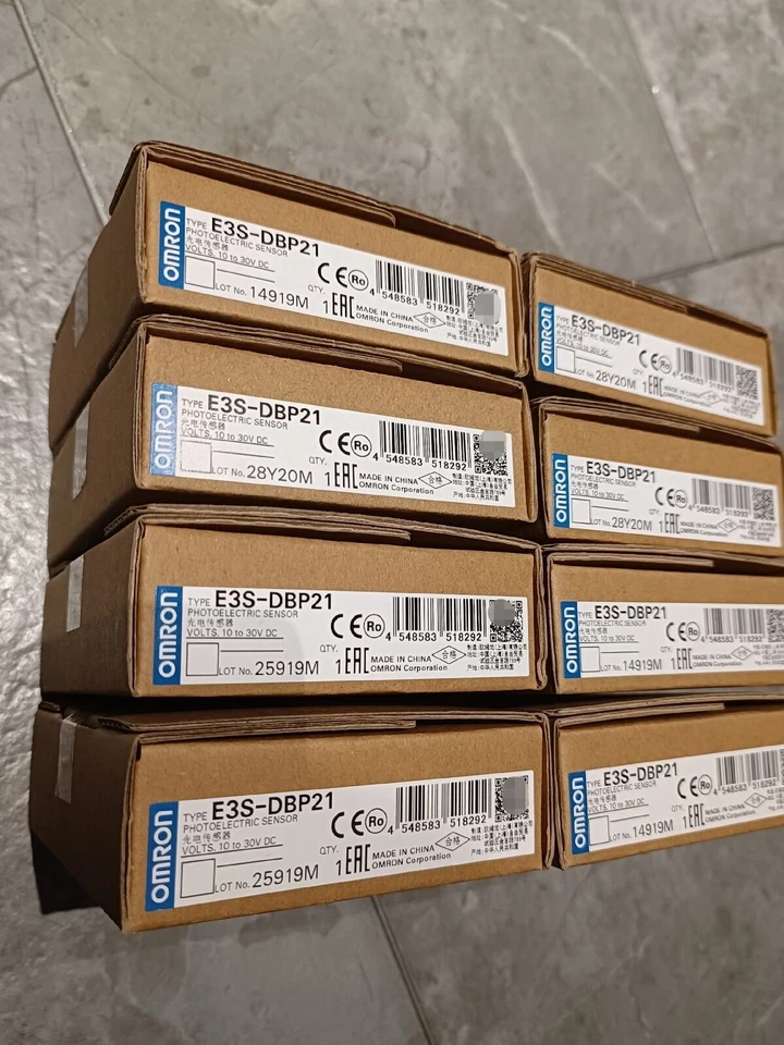 Omron E3S-DBP21 Photoelectric Switch New One Expedited Shipping E3SDBP21