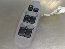 Porte avant et accessoires Nissan ALMERA TINO