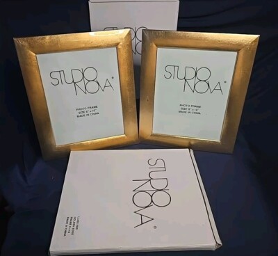 TWO Gold Frame 8''x10'' Studio Nova