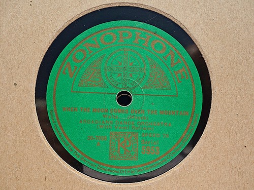 ARCADIANS - The Moon Comes Over The Mountain / River Sainte Marie 78 rpm disc