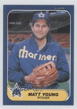 1986 Fleer Matt Young #481 0c4