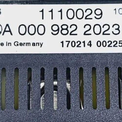 A0009822023 Charging Relay Mercedes-Benz E W212 2014 - Picture 3 of 3