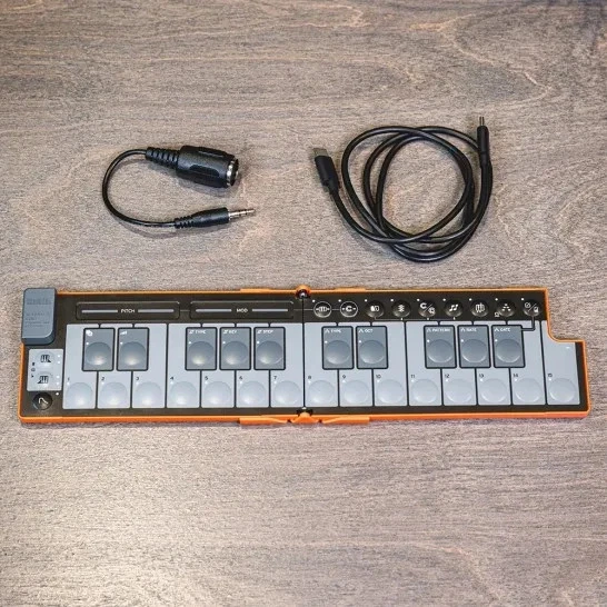 Korg nanoKEY Fold Keyboard. White. - Image 2 of 4