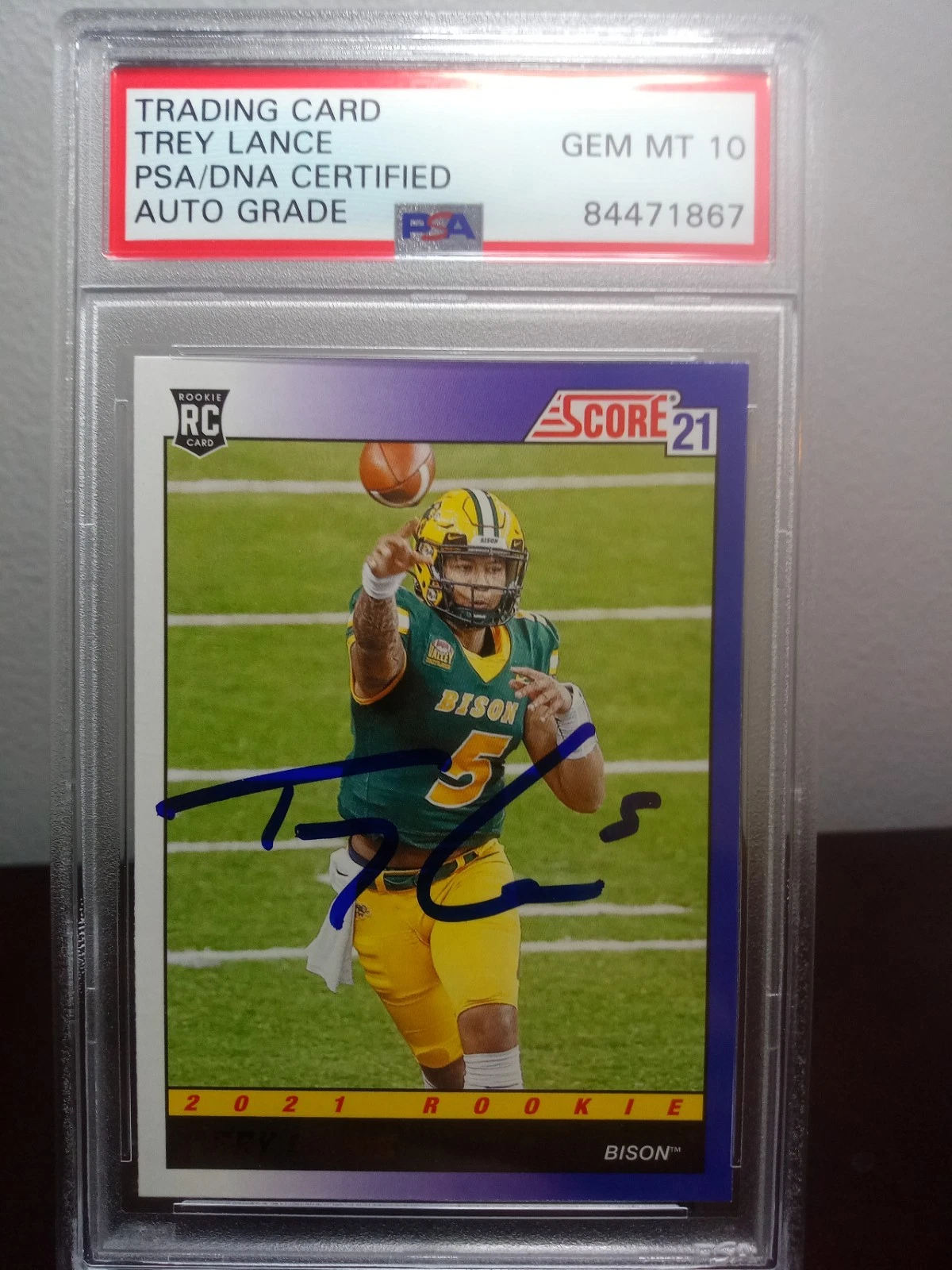 Trey Lance Panini Contenders Optic Rookie of the Year Contenders Autographs #RYCTRL Blue