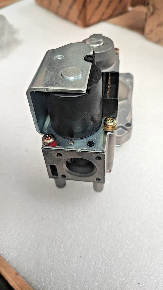 Bloc Gaz Combiné Honeywell Resideo VK4100C1000 - Vanne Gaz - Image 4 of 4