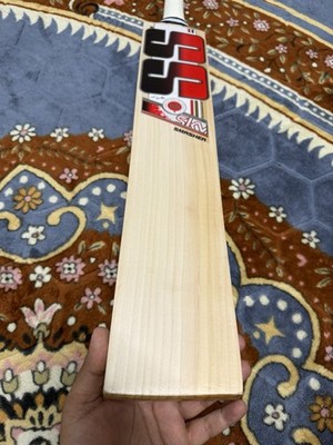 Unbranded English Willow Cricket Bat With SS SKY Smasher Stickers