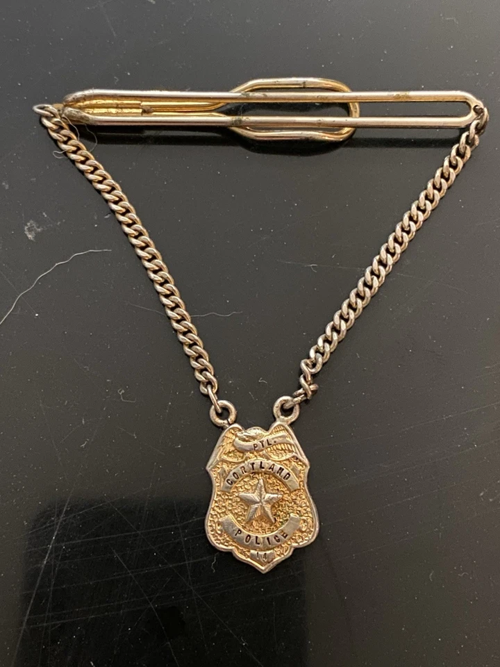 Vintage Tie Bars & Collar Clips Lot - Gold & Silver Tone Sweater Guards - Image 3 of 4