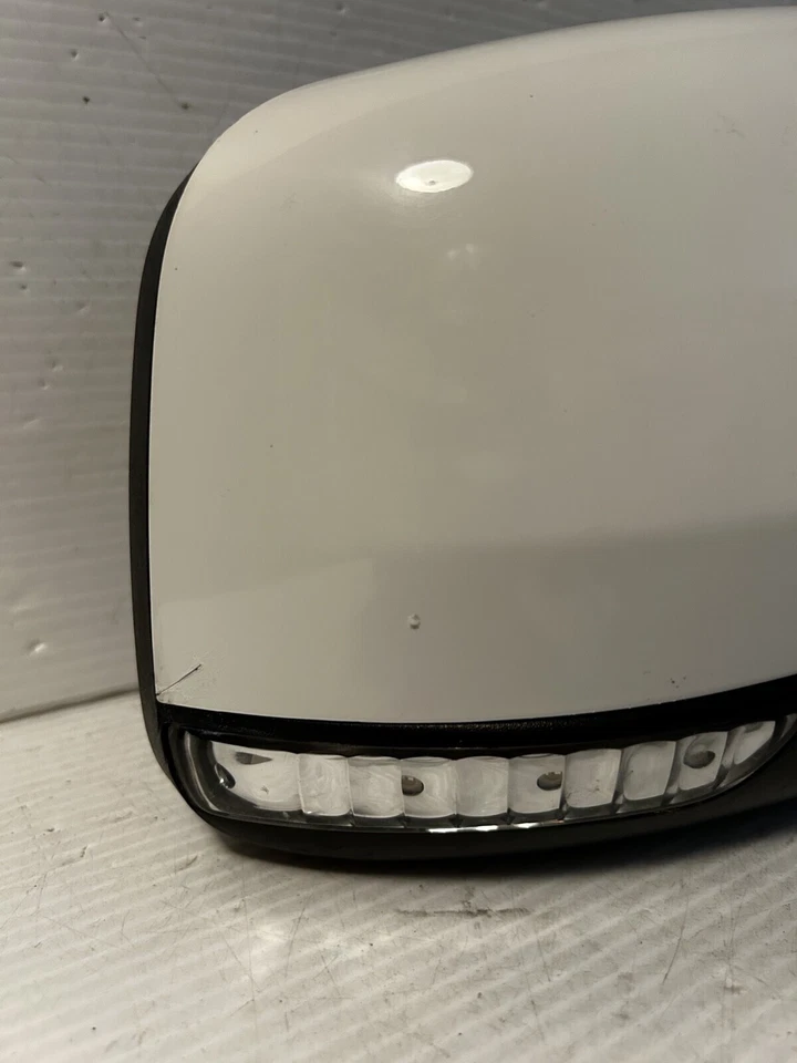 Оригинальное белое сигнальное зеркало с подогревом для пассажира Dodge Durango 2011–2022 годов выпуска 2481 - Изображение 3 из 4