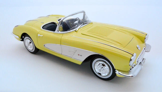 Revell 07037 58' Corvette Roadster 07037 Scala: 1:25 - Immagine 3 di 4