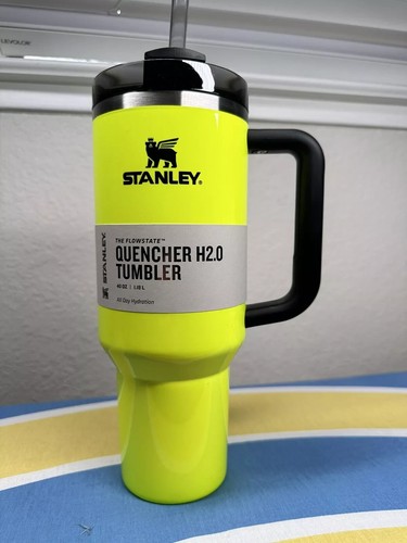 Stanley X Quencher H2.0 40 oz giallo fluo collezione Spring Fling NUOVO DI ZECCA - Foto 2 di 5