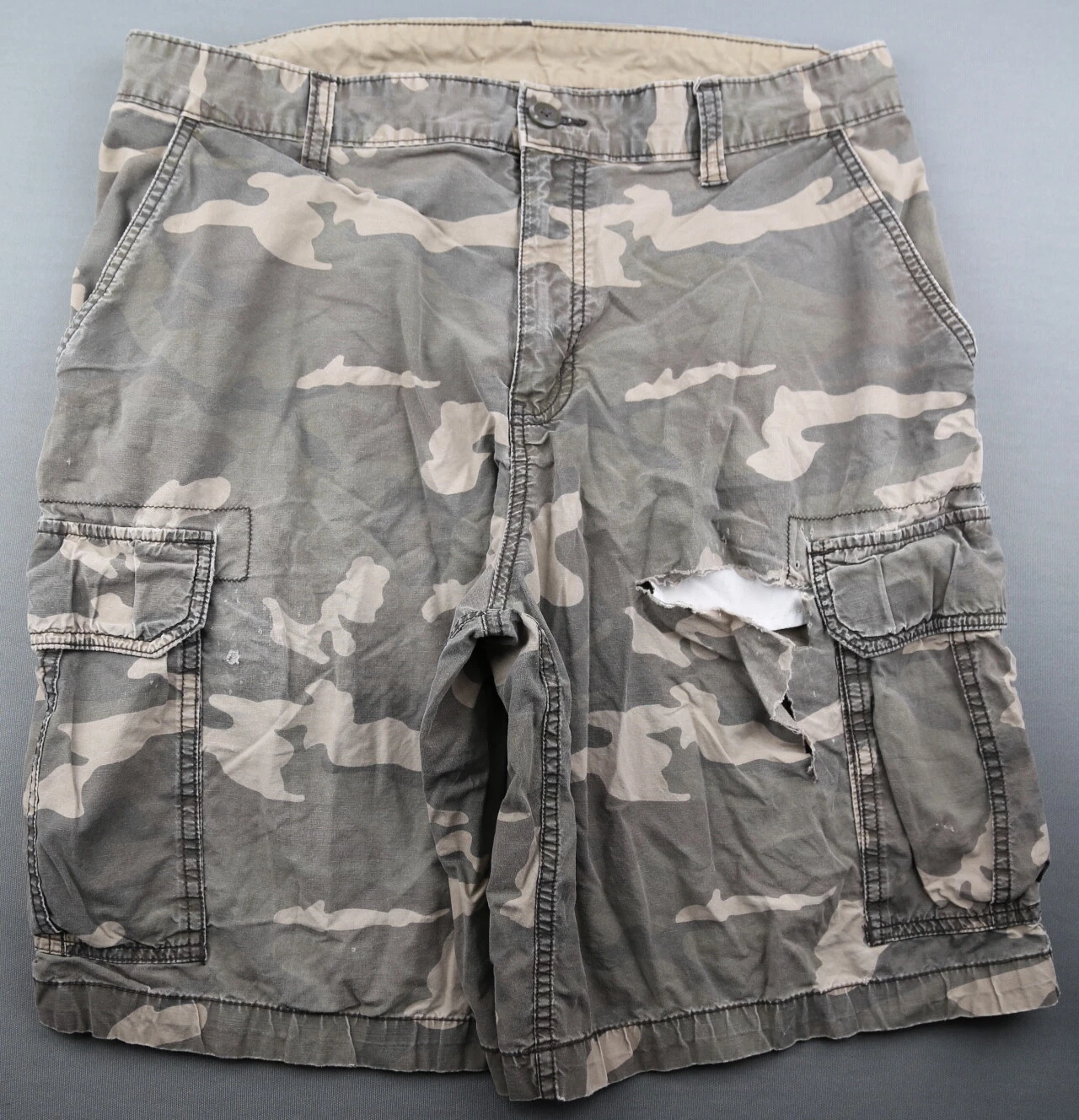 Men's Faded Glory Camo Cargo Shorts Stretch Brown Distressed Size 36