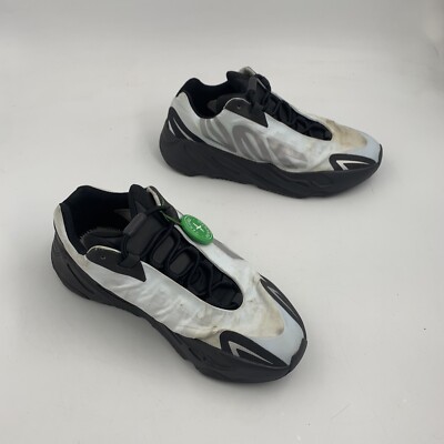 Adidas Yeezy Boost 700 MNVN Resin Size