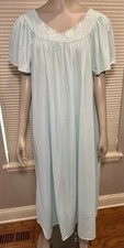 Vintage Miss Elaine Classics Size Large Silky Nylon Gown Nightgown Baby Blue