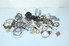 Mixed Jewelry Lot for Crafters   3 LB 4OZ   Salvage, Vintage, Wearable