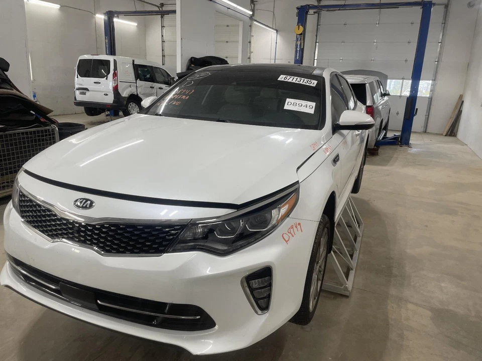 Espejo retrovisor interior delantero central usado se adapta a: Kia Optima 2018 con di automático Foto 2 de 4