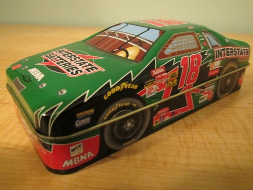 2001 Bobby Labonte #18 USA Collectible Tin - Palmer / Interstate / Chevy / Mac  - Picture 2 of 12