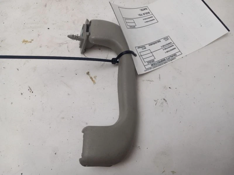 Manija de agarre de techo delantera izquierda para Chevrolet Sonic 2012-2019 Foto 2 de 4