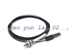 1PC XUFN01321 XUFN01331 XUFN04331 XUFN5P01L2 XUFN02323 Fiber optic sensor NEW