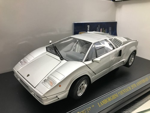 RICKO 32141 LAMBORGHINI COUNTACH 25th AN. 1989 -SILVER 1:18 ex rare- GOOD IN BOX - Imagen 12 de 12