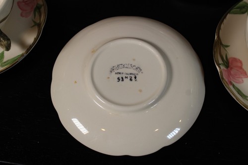 13 total pieces: Vintage Desert Rose Coffee and Tea Cups/Saucers - Picture 11 of 13