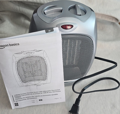 AmazonBasics Ceramic Heater DQ1927 1500W Adjustable Thermostat Desk/Tabletop