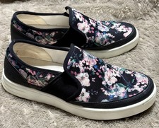 TRAQ By Alegria Sleeq Black Floral SlipOn Comfort Walking Shoe Womens 37 / 7-7.5