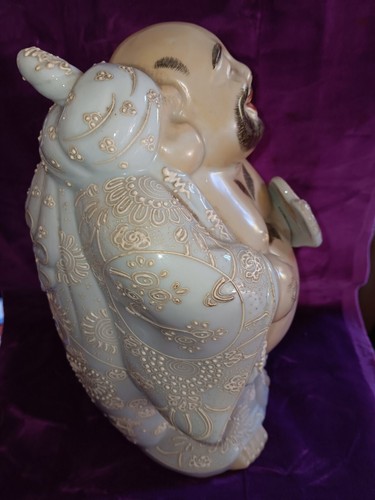 Vintage Japanese Kutani Porcelain Laughing Buddha Figure 9 Inch signed - Picture 4 of 8