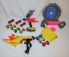 EUC Huge 20 Pc. Lot of Nerf Nitro Launchers, Foam Cars, Accessories
