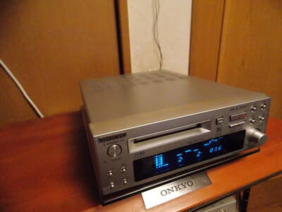 Hi-MD再録可 ONKYO MD-105FX ONKYO MD-105FX Silver Hi-MD Mini Disc Recorder High-Speed