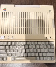 Apple IIc (UK keyboard, A2S4000) Tested And Fully Working, no PSU