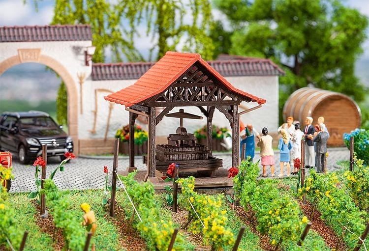 Presse à vin Faller 180335 accessoire décor miniature HO pour bâtiment rural