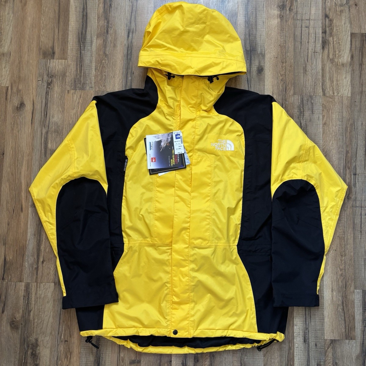 Vintage The North Face Gore-Tex Mountain Light Jacket Size 2XL Sun