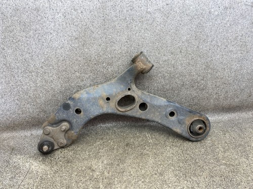 Querlenker vorne links 131Tkm Toyota RAV4 III XA3 2.0 Allrad 4x4 06.1915.076