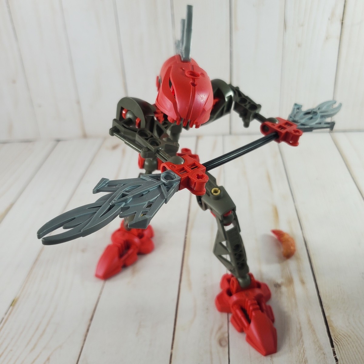 LEGO Bionicle 8592 Retired Rahkshi Turahk Complete Figure w/Kraata