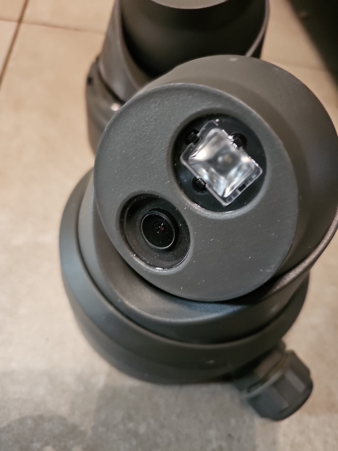 hikvision dome cameras set of 2 DS2CD2325FWDIG 2.8mm & Bases eBay