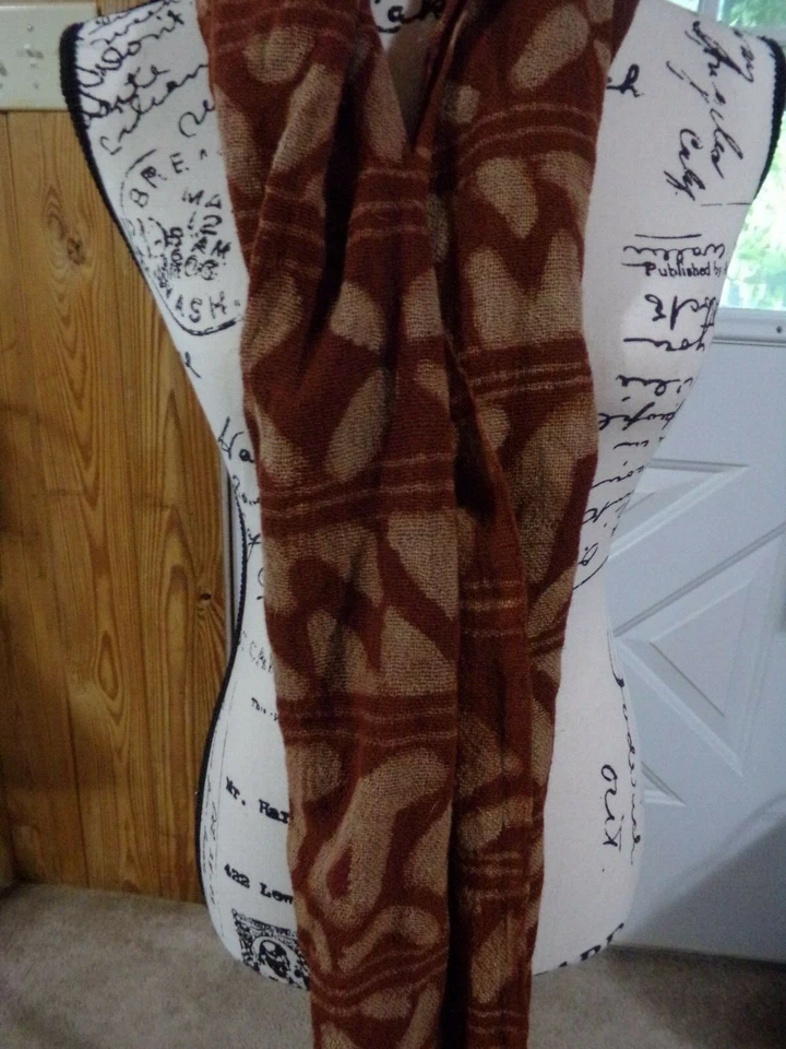 Bufanda de algodón J Peterman 70 x16 en color tostado y óxido  Foto 2 de 4