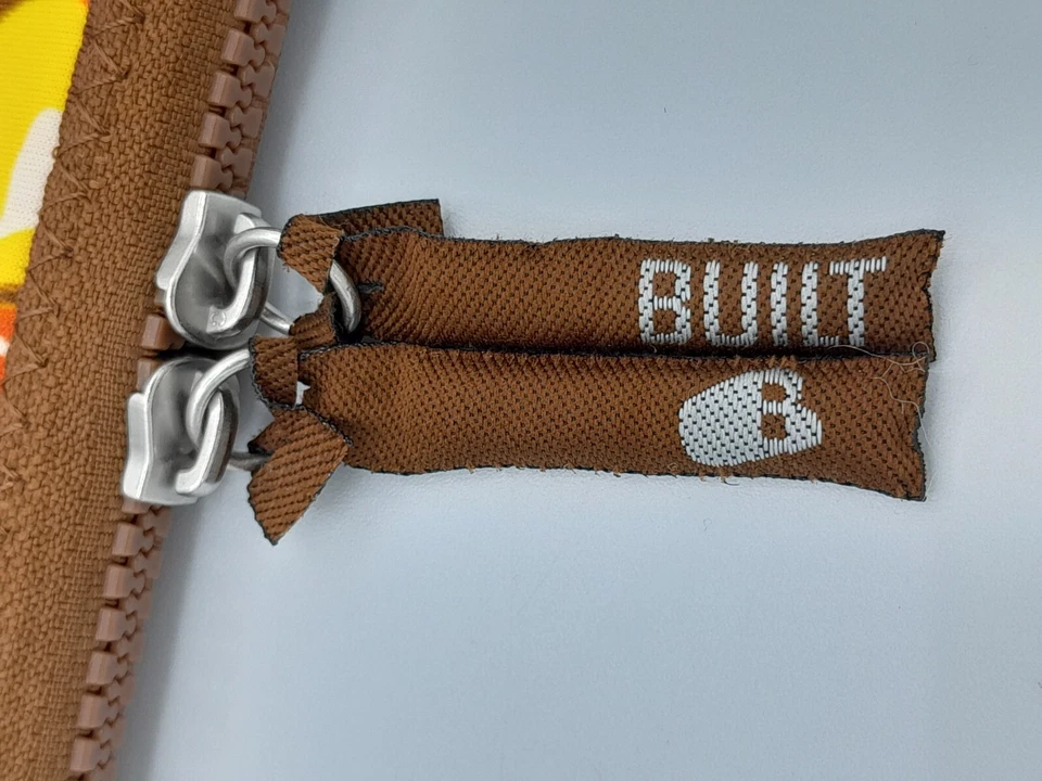 CONSTRUIDO + Funda Portátil DVD y Notebook Toro Francés Neopreno Floral 10" Foto 3 de 4