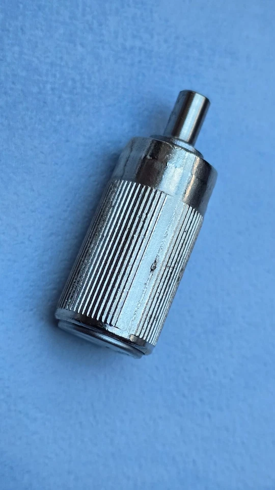 Skoda original spare part key cylinder towbar hitch repair kit - Image 4 of 4