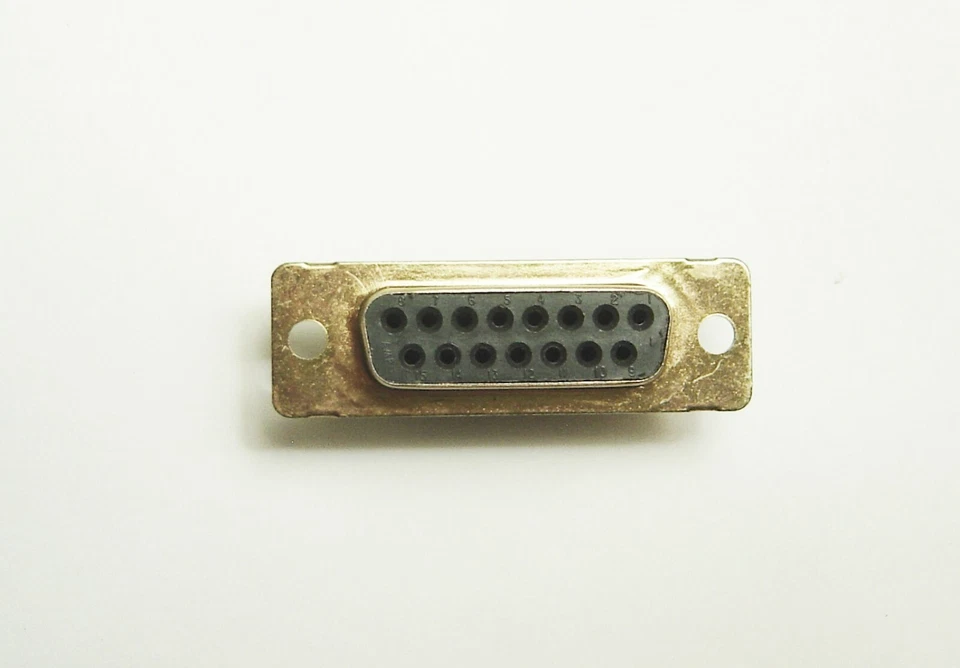 AMP/TE 205205-1 DB15 Female Receptacle Connector 15 Pin (for Snap-in Contacts) - Image 3 of 4