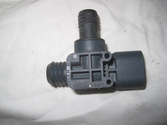 GM Chevy Power Brake Pressure Sensor Bosch 20876799 Genuine