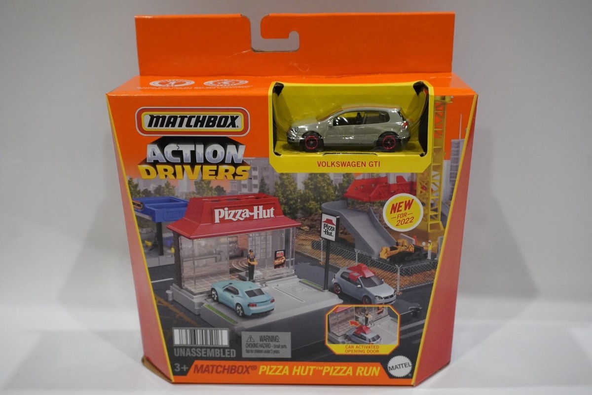 Matchbox Pizza Hut Volkswagen GTI Action Drivers Play set BRAND
